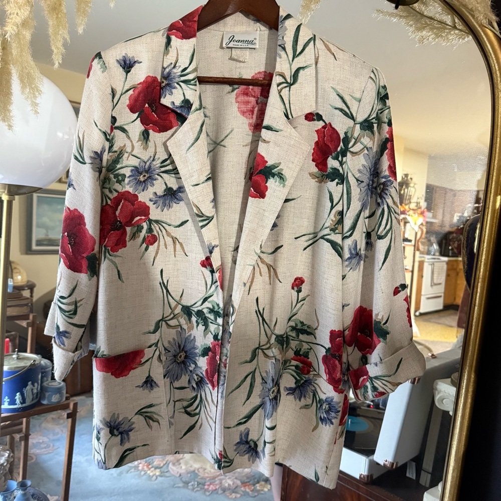 Joanna Vintage Cream Floral Rose Blazer with Shoulder Pads & Pockets Made in USA